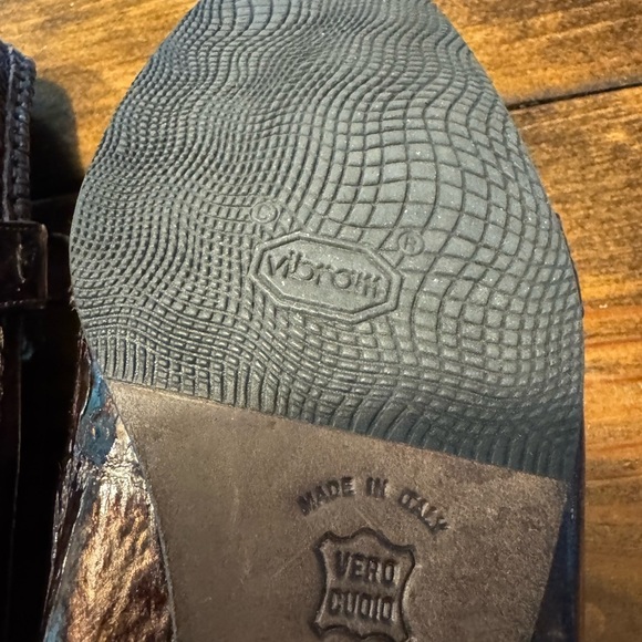 Amalfi by Rangoni Women's Loafers Size 7.5 Brown Embossed Patent Leather - Picture 8 of 12